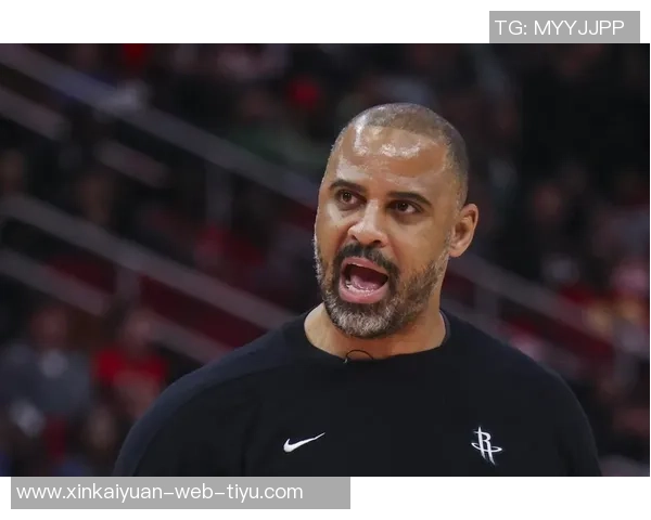 火箭媒体人质疑乌度卡为何不换下小贾而坚持留他在场上